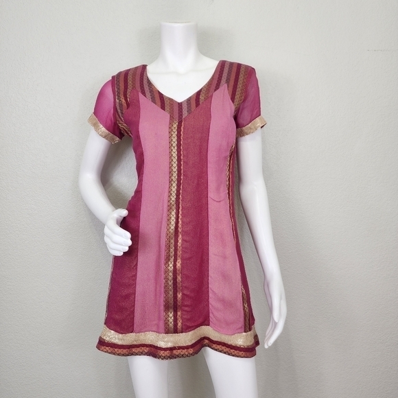 sakshi malhotra Tops - Sakshi Malhotra Pink Gold Boho India Print Tunic Top Size M